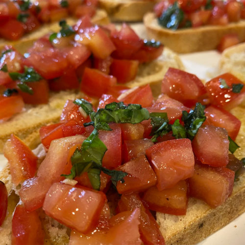 How To Make Bruschetta Recipe - Los Foodies Magazine