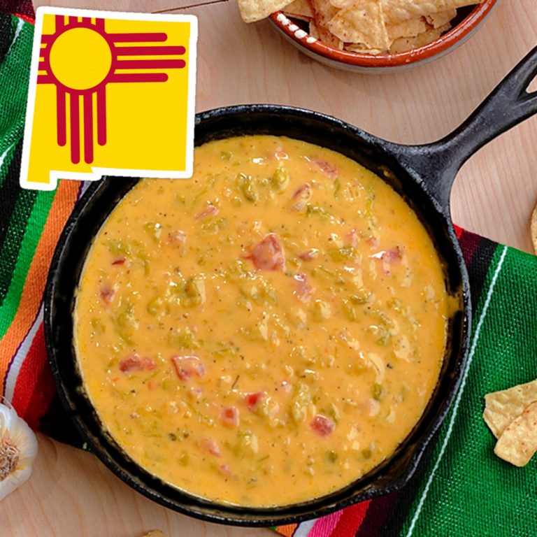 Chile con Queso (Queso Dip) Los Foodies Magazine